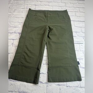Prana Olive Green Wide-Leg Capris. Size 10. Outdoors. Athleisure.